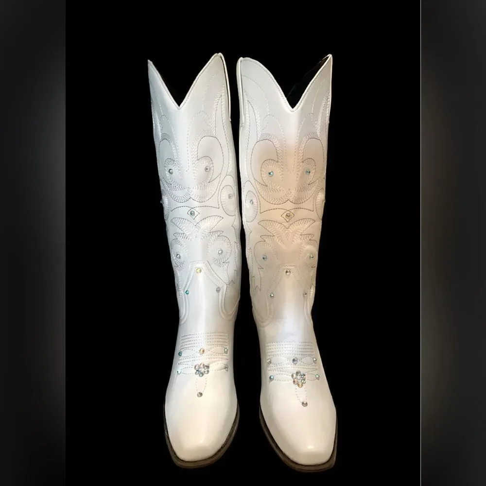 White Cowgirl Boots with Crystal Studs - Picture 3 of 11